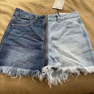 Two tone zipper shorts
